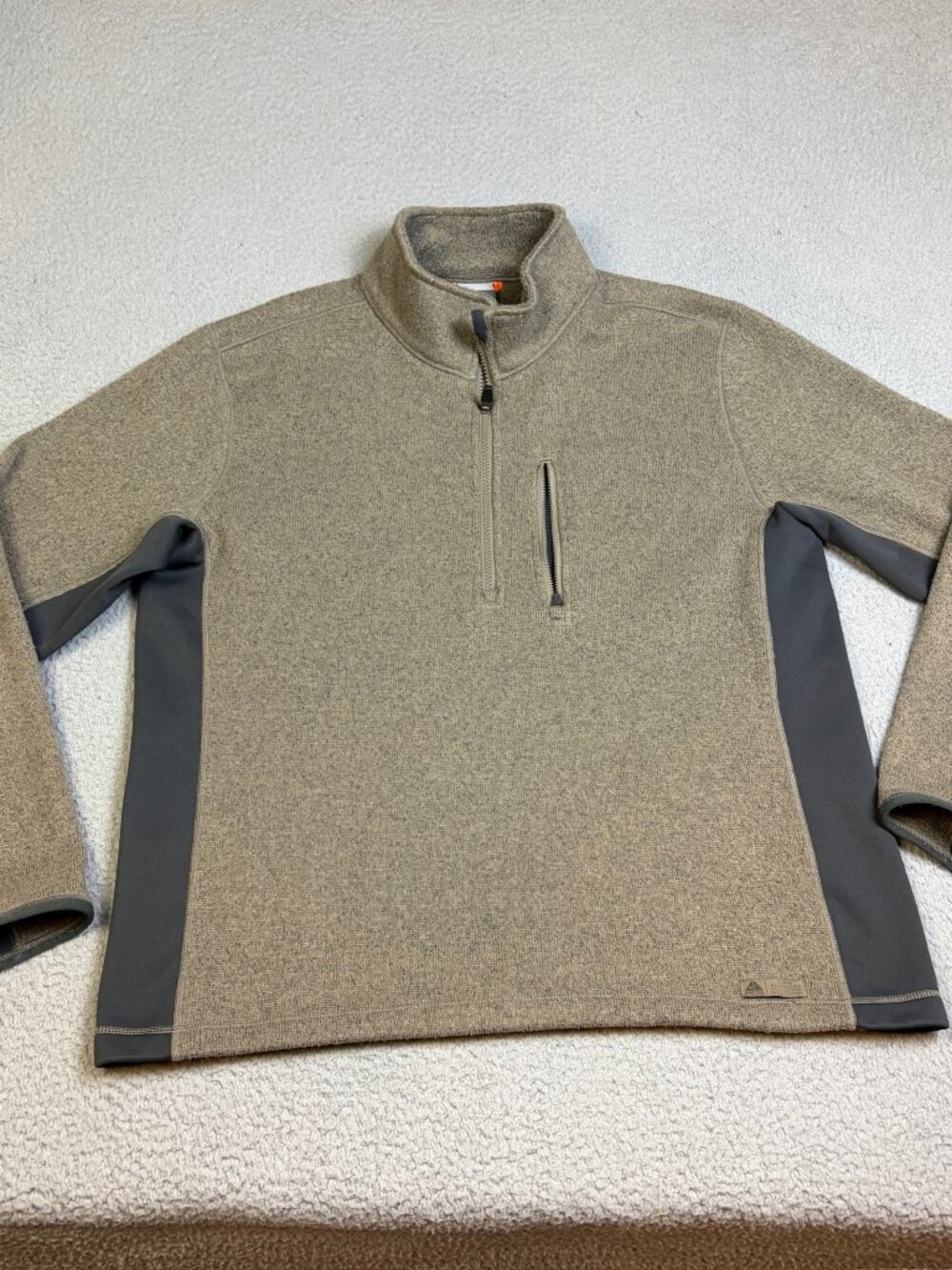 Nike ACG 1/4 Zip Sweater Mens Size Large Brown Fit Therma Zip Pocket Outdoor